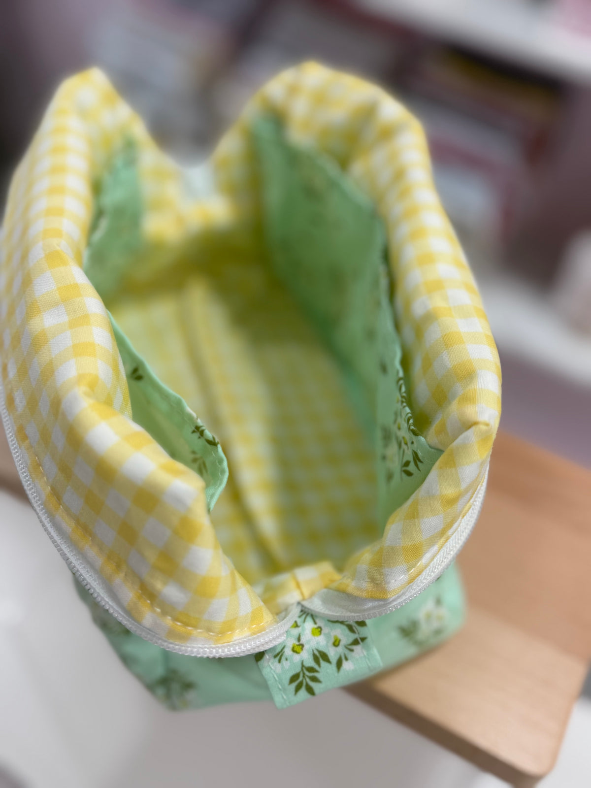 πΌ Medium Mint Daisy Boxy Bag π