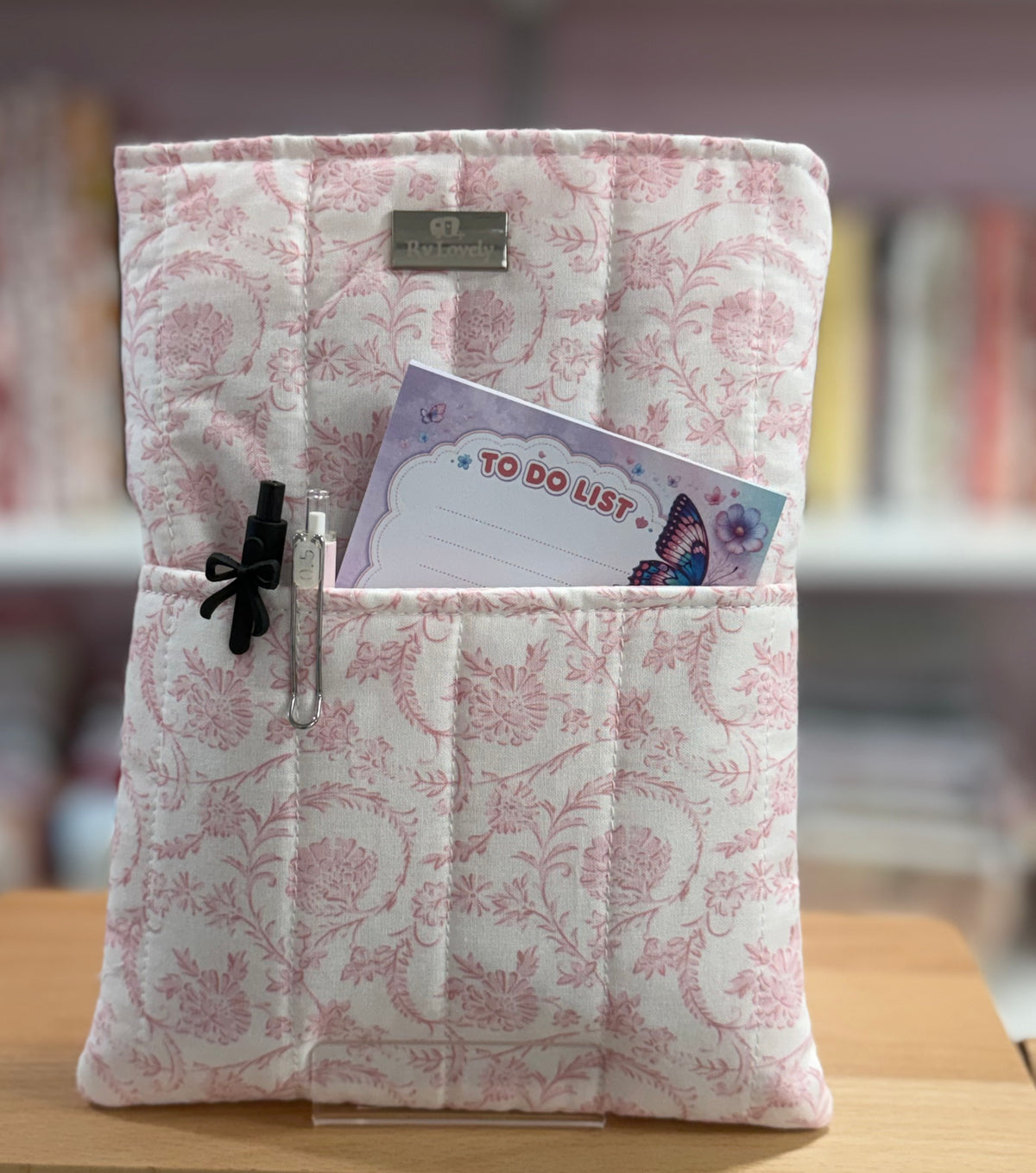 Vintage Rose Cottage Medium Book and Tablet Sleeve