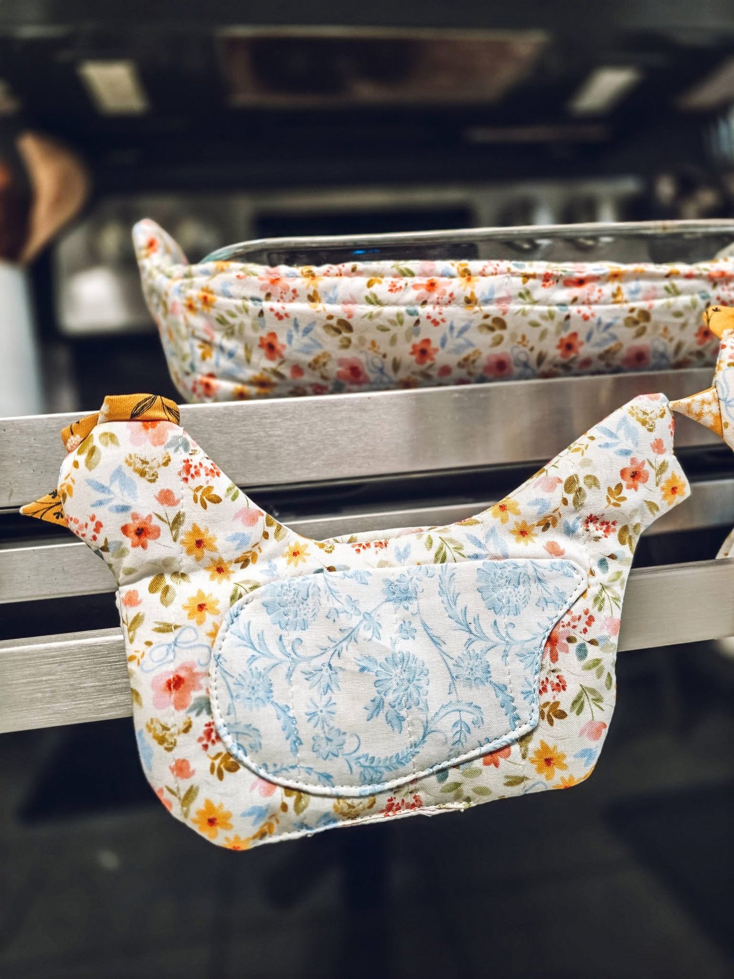 Cutie Chicken potholder and Casserole dish set