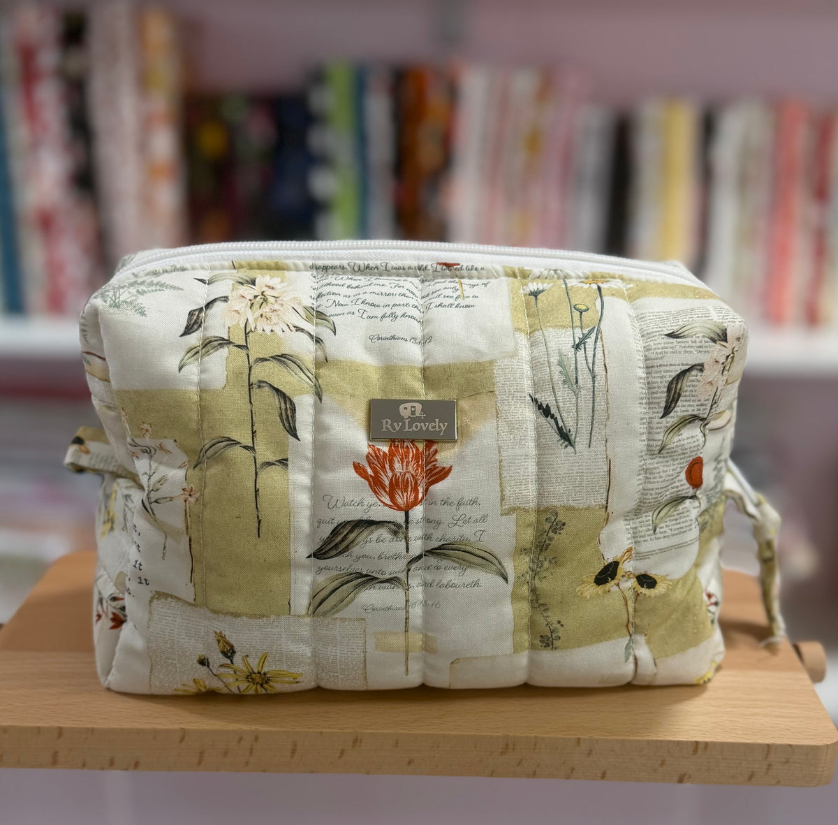 🌼 Medium Faith And Wildflowers Boxy Bag