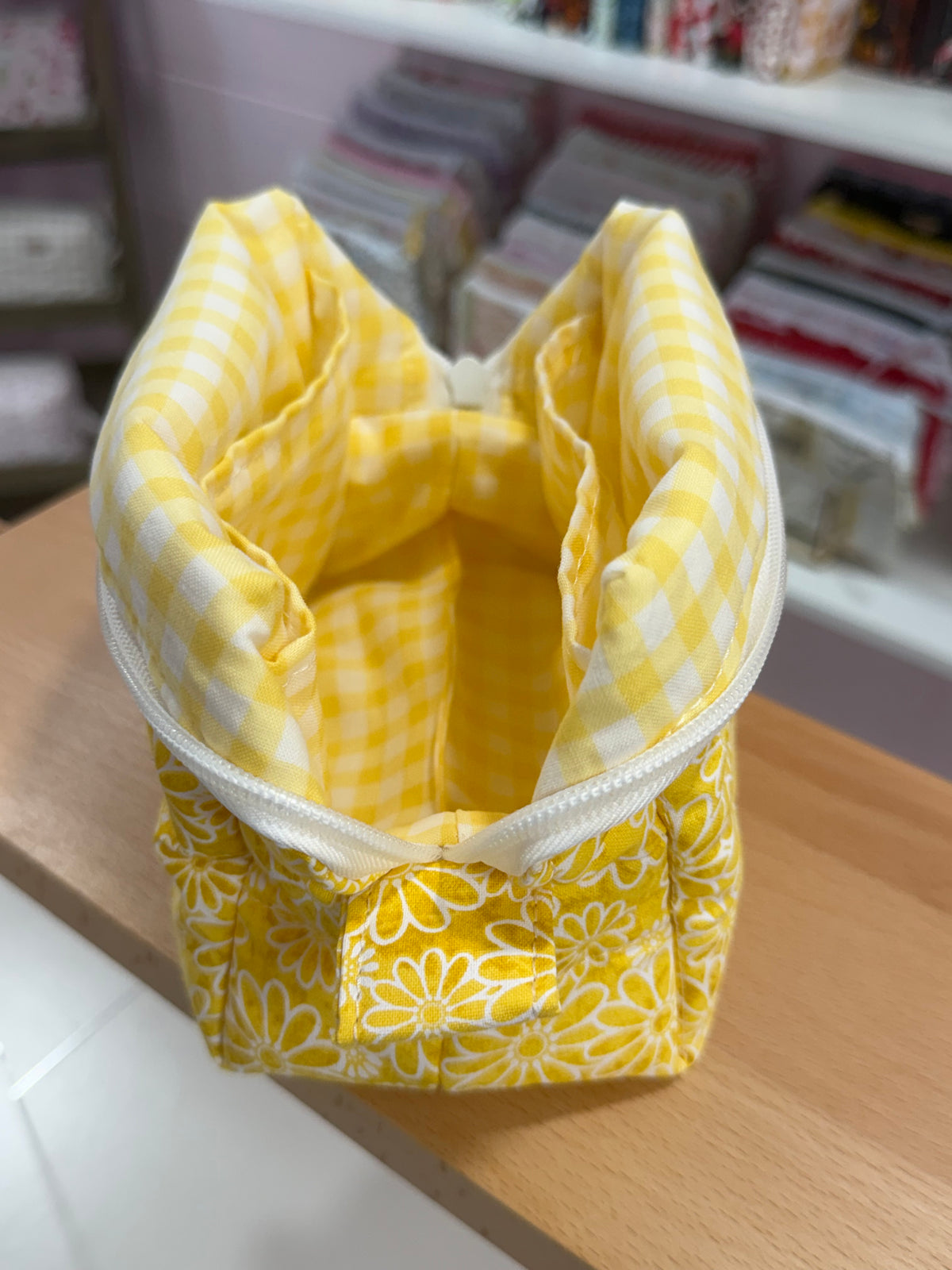 🌼 Small Sunshine Daisy Boxy Bag